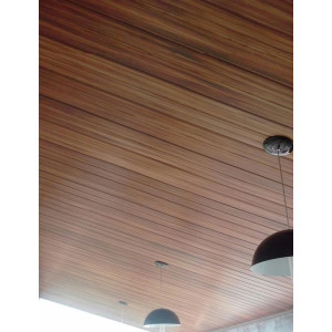 Forro de PVC amadeirado Jatoba ou Imbuia instalado / colocado 